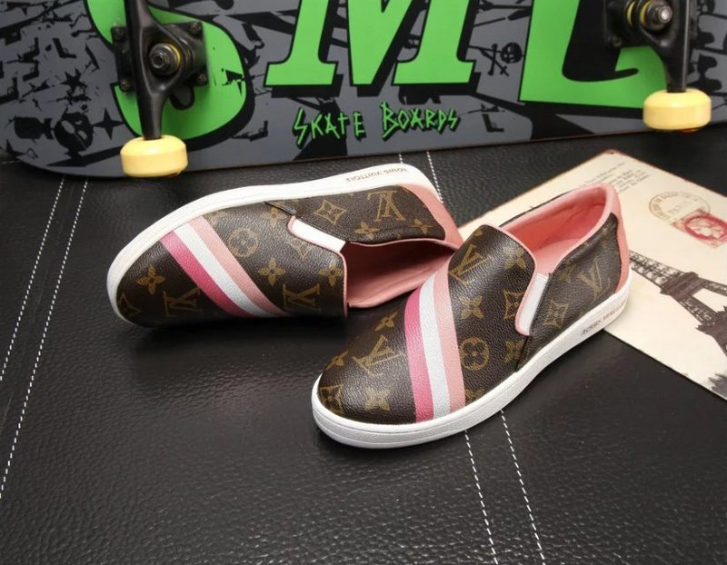 LV Loafers Women--015